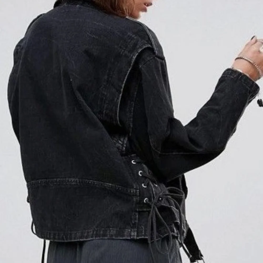 Free People Oversized Denim Belted Moto Jacket In Washed Black Size Small - Picture 3 of 8